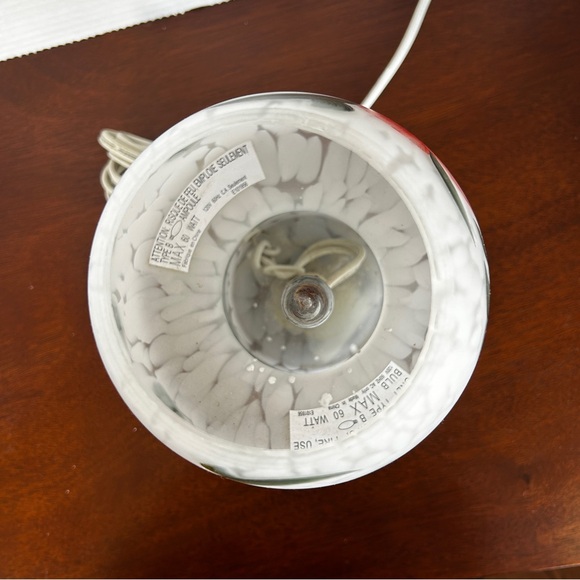 Vintage Satin Glass Murano Style Mushroom Lamp Floral Design - Picture 5 of 9